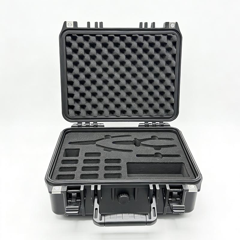 Boîte rigide omnidirectionnelle amortissant les chocs